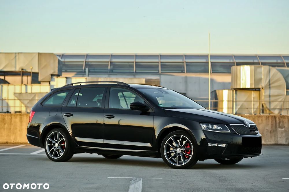 Skoda Octavia 2.0 TDI DSG RS - 4