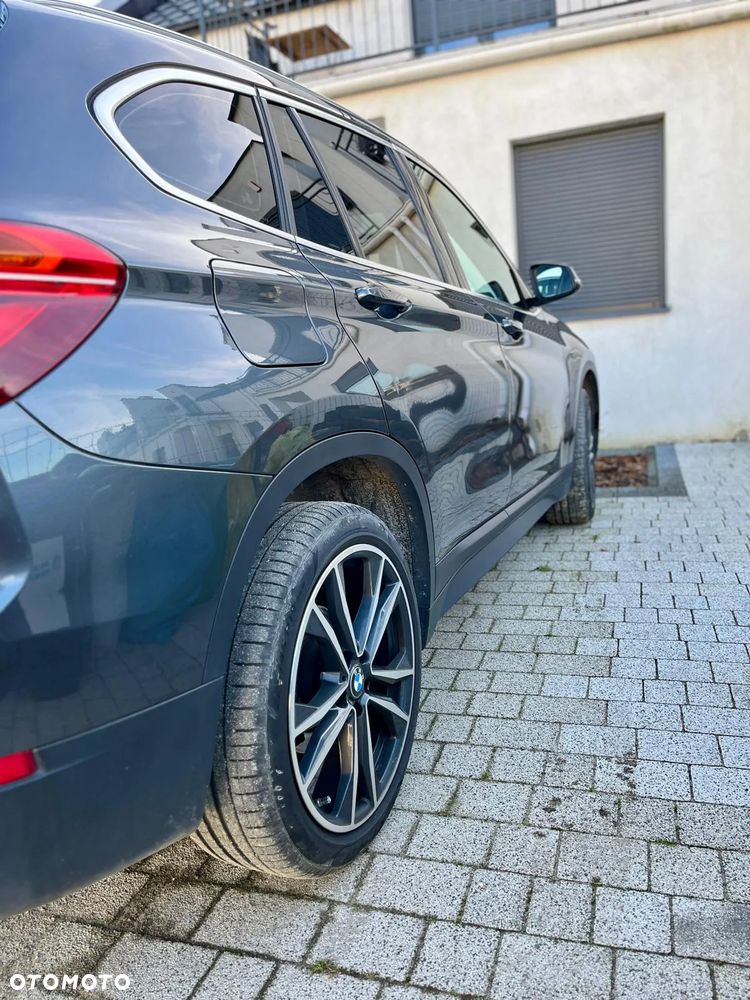 BMW X1 sDrive20d - 27