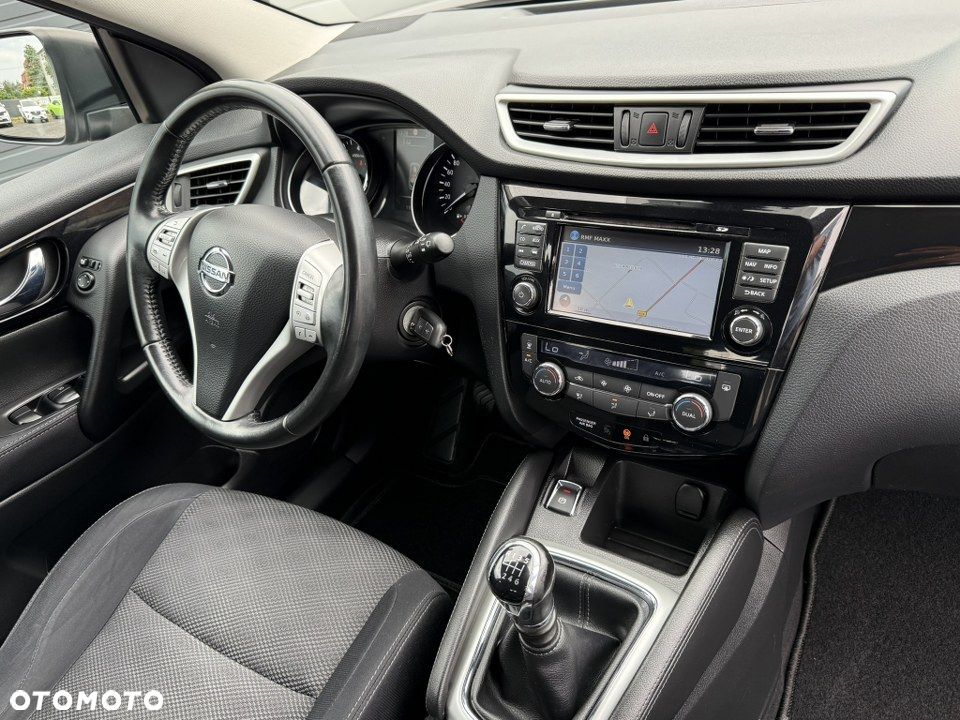 Nissan Qashqai 1.2 DIG-T Tekna EU6 - 30