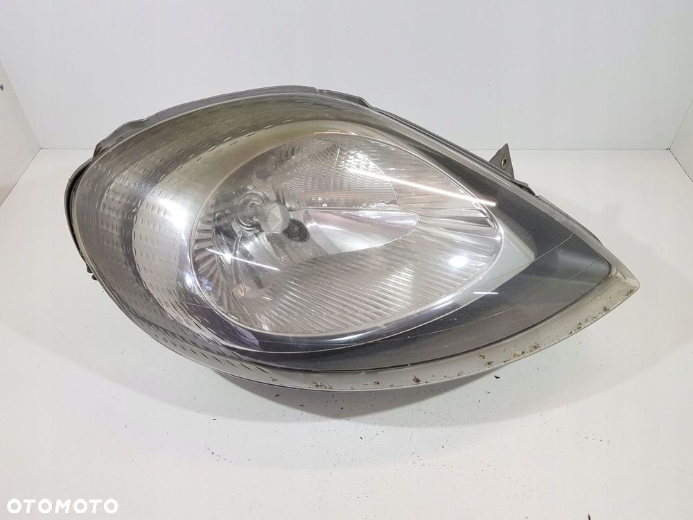 LAMPA PRAWA PRZEDNIA RENAULT TRAFIC 1.9 7700311372 - 1