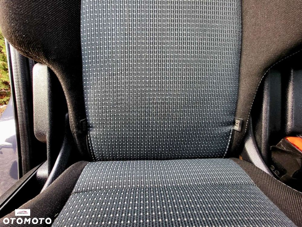Ford S-Max - 12