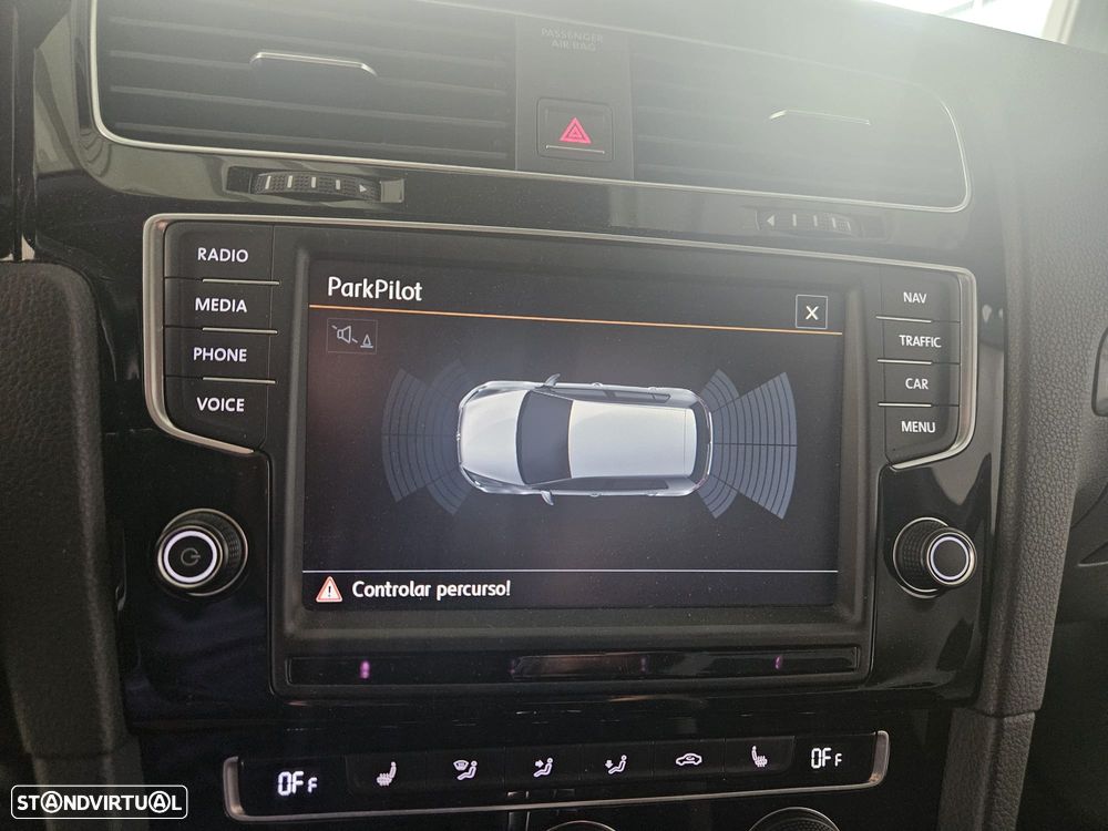 VW Golf R 2.0 TSI OPF 4Motion DSG - 19