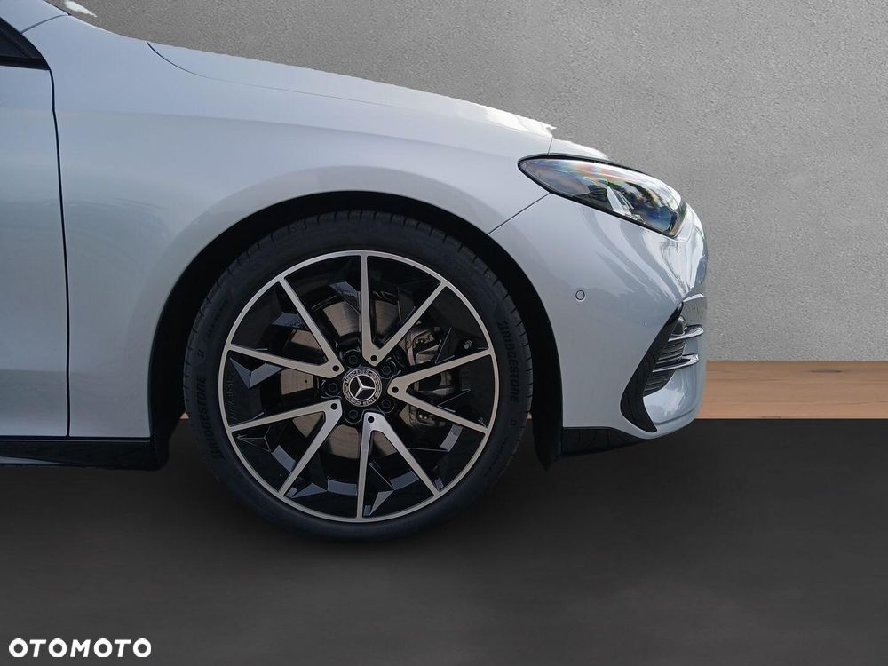 Mercedes-Benz CLA 200 mHEV 8G-DCT - 16