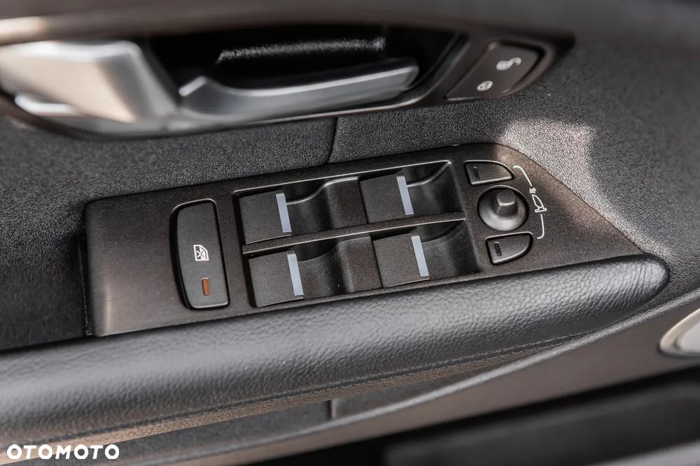 Land Rover Range Rover Evoque D150 R-Dynamic SE - 16