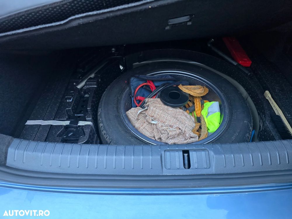 Volkswagen Passat - 19