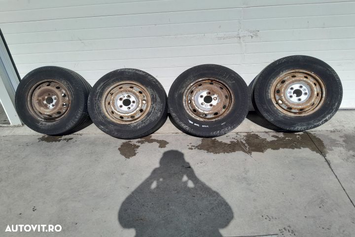 Jante tabla cu anvelope 15 - set 215 / 70 R 15 C Citroen Jumper 2 [2n - 1