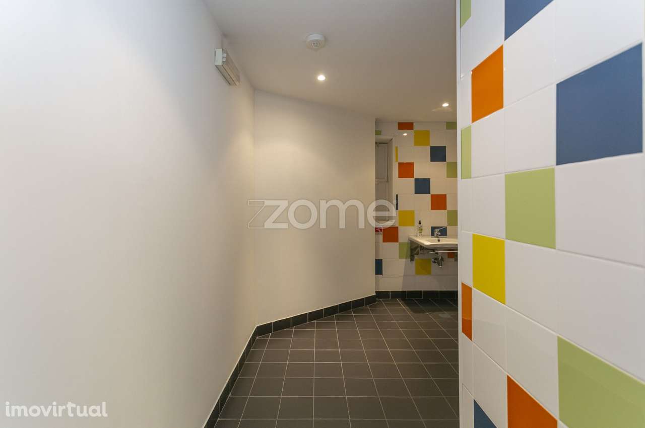 Loja em Oliveira do Douro, Vila Nova de Gaia - Grande imagem: 3/26