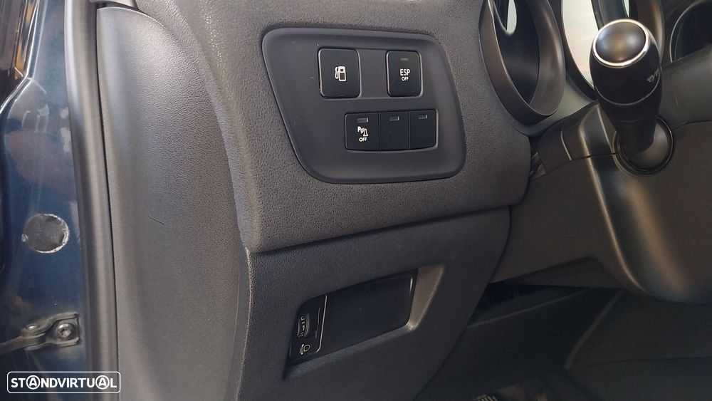 Citroën C4 1.6 e-HDi Exclusive - 15