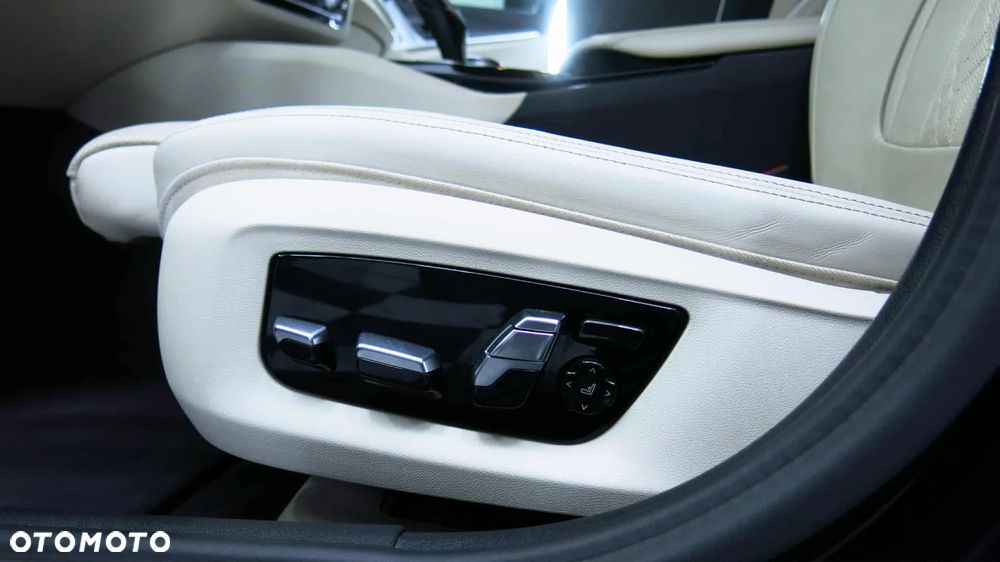 BMW Seria 5 520d xDrive M Sport sport - 5