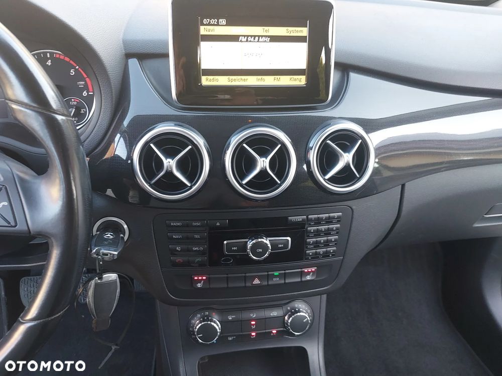 Mercedes-Benz Klasa B 180 CDI (BlueEFFICIENCY) - 20