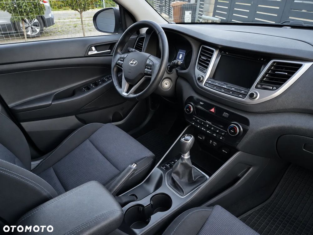 Hyundai Tucson 1.7 CRDI BlueDrive Style 2WD - 8