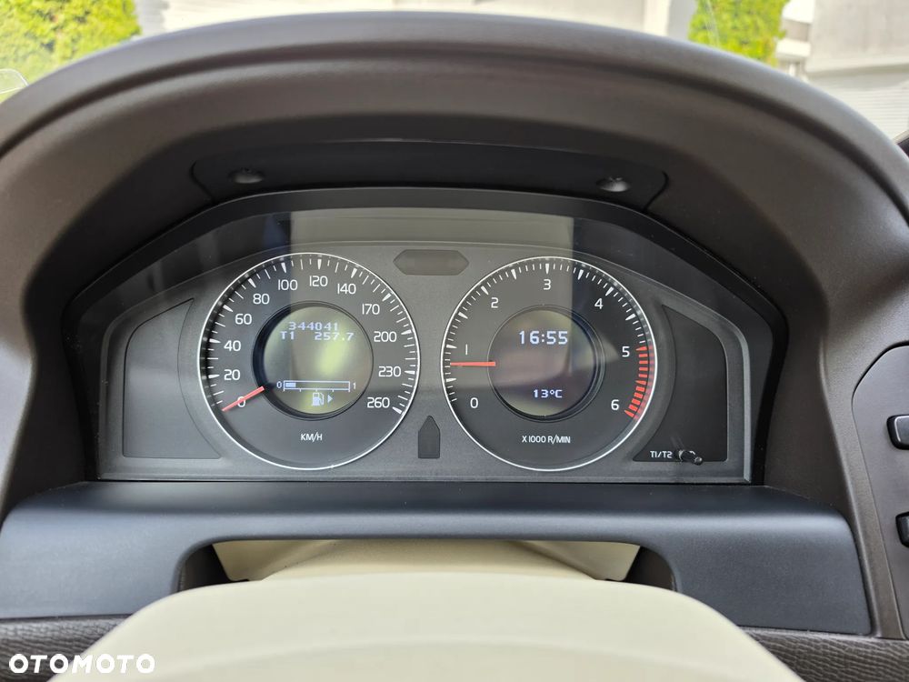 Volvo XC 60 D5 AWD - 12