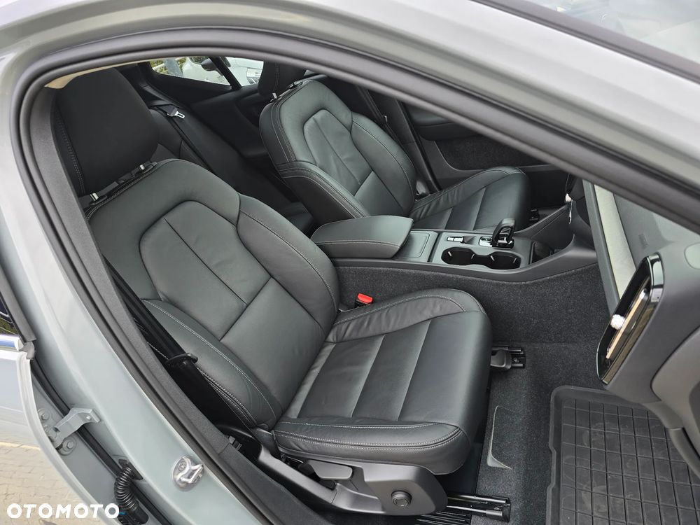 Volvo XC 40 B5 AWD Ultimate Bright - 20