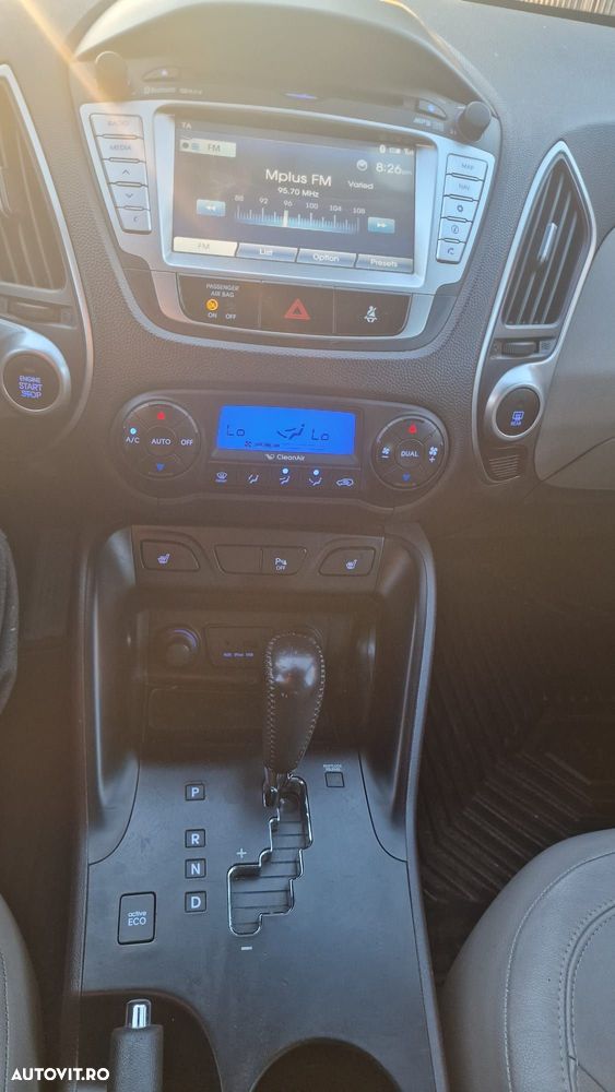 Hyundai ix35 2.0 CRDI High 4WD GLS Aut. Luxury - 12