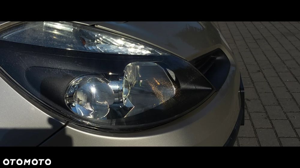 Renault Clio - 10