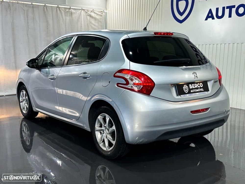 Peugeot 208 1.4 HDi Allure - 7