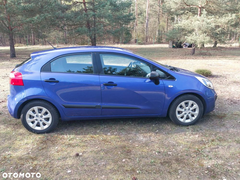 Kia Rio - 5