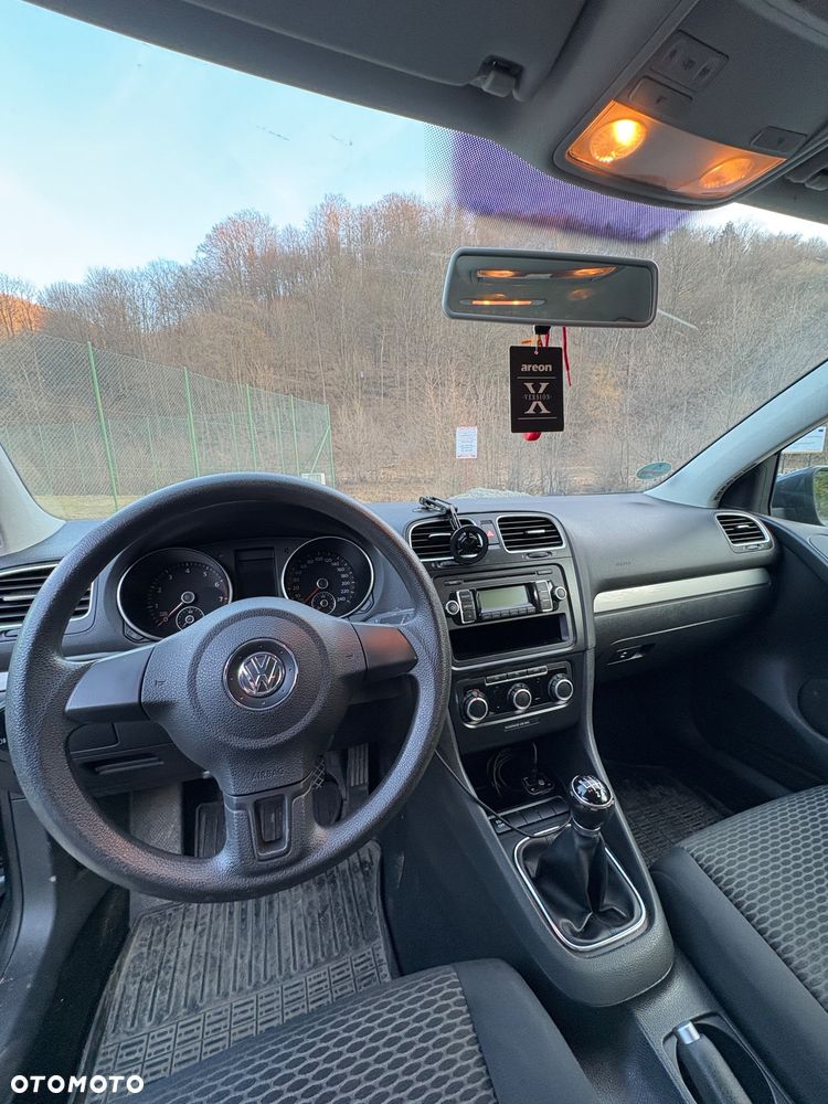 Volkswagen Golf - 11