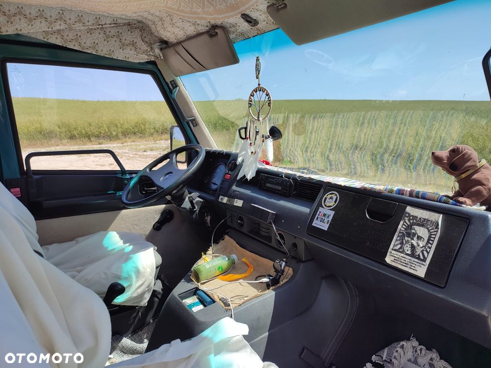 Mercedes-Benz MB100 - 8