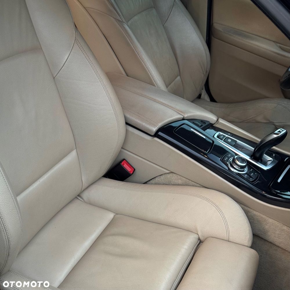 BMW Seria 5 520d - 10