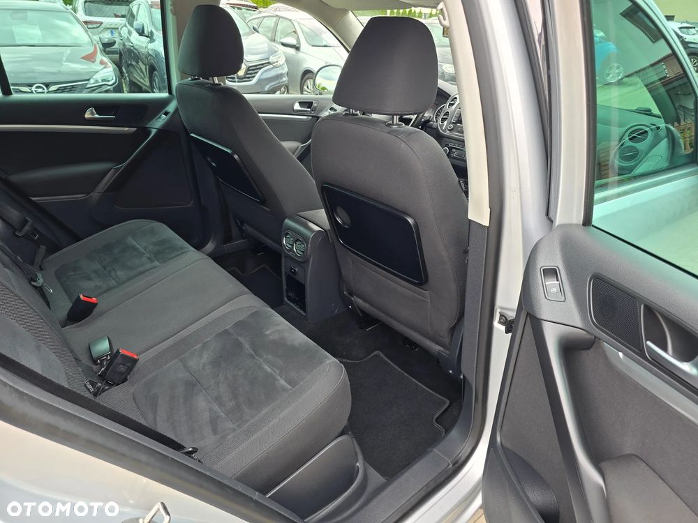 Volkswagen Tiguan - 10