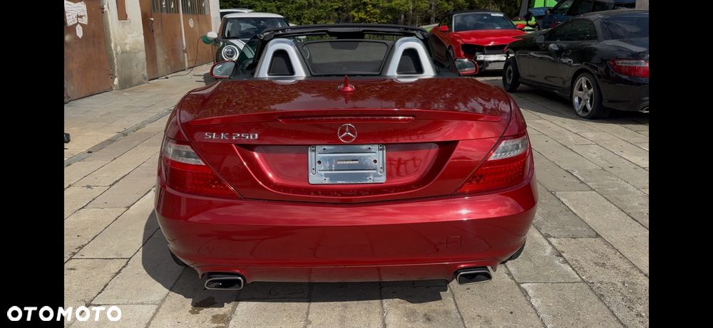 Mercedes-Benz SLK 250 CGI - 6