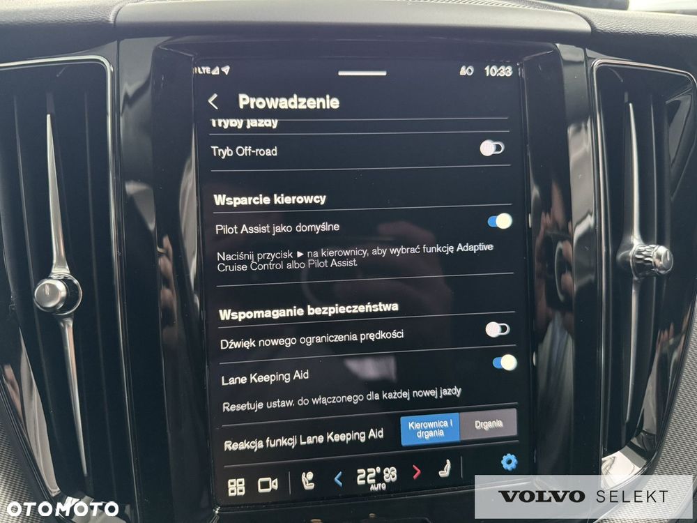 Volvo XC 60 B5 B AWD Plus Dark - 20