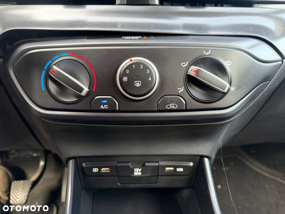 Hyundai i20 - 17