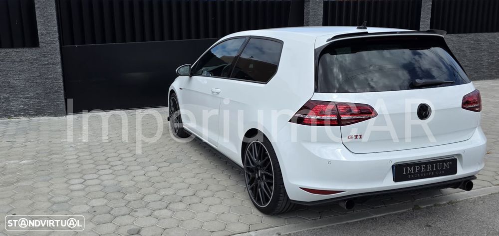 VW Golf GTI Performance BlueMotion DSG - 11