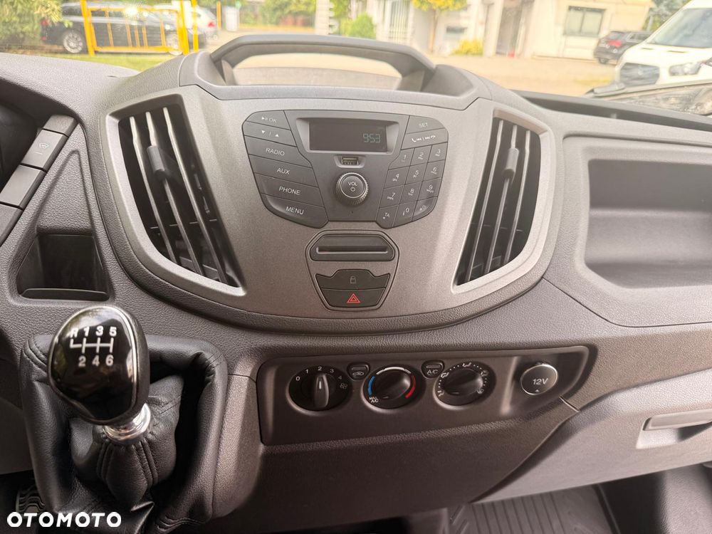Ford Transit - 8