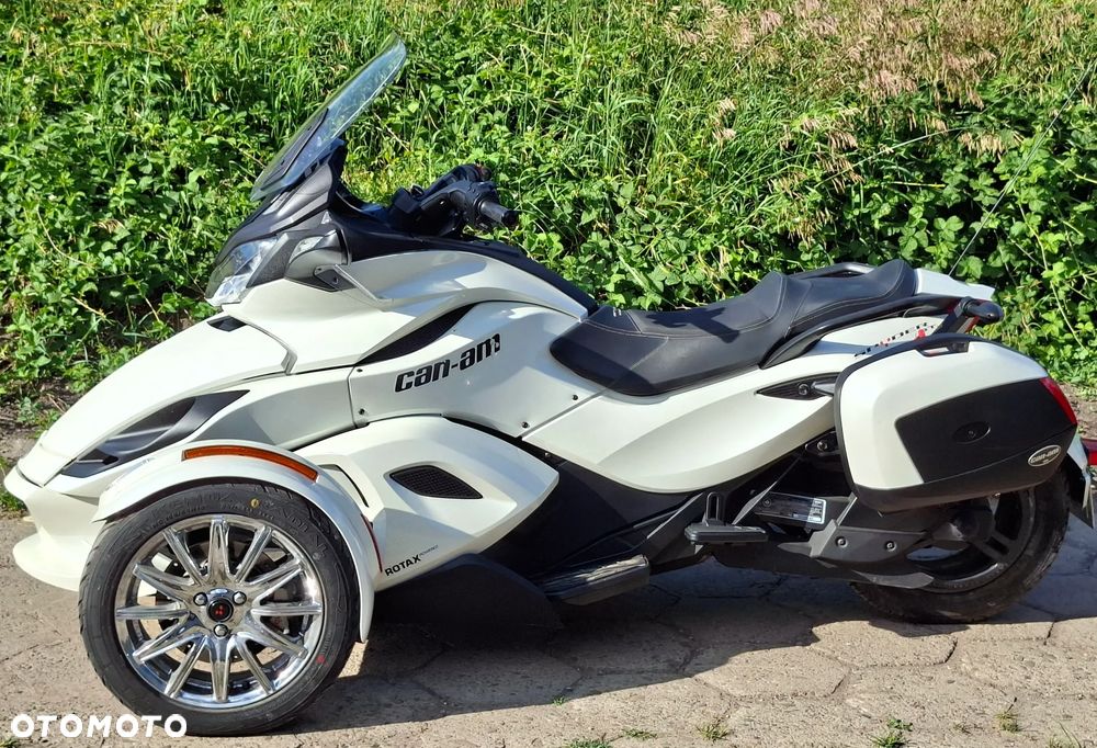 Can-Am Spyder - 7