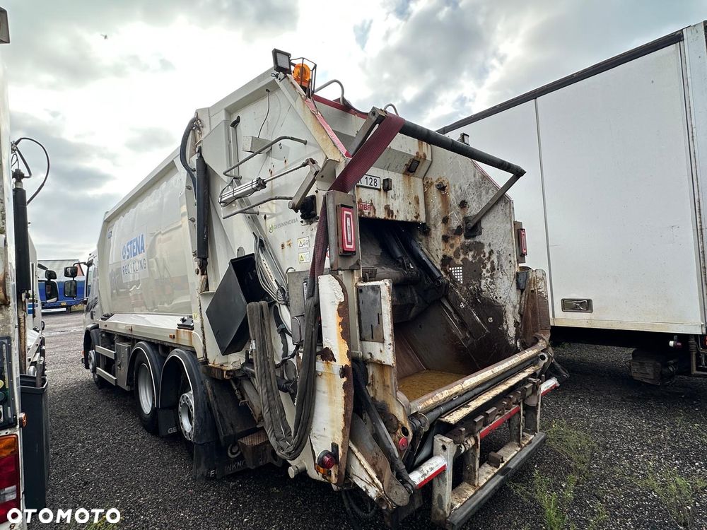 Volvo FE 6X2 - 6