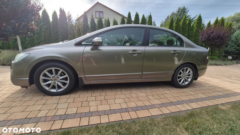 Honda Civic 1.8 Comfort - 2