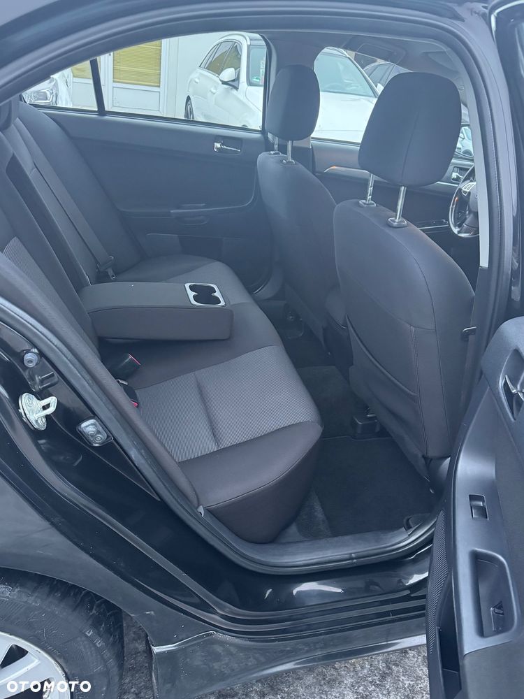 Mitsubishi Lancer 1.8 Intense CVT - 33