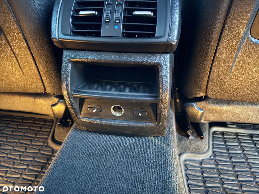 BMW X3 xDrive28i - 24