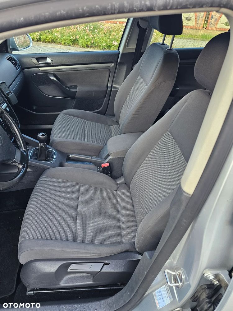 Volkswagen Golf - 13