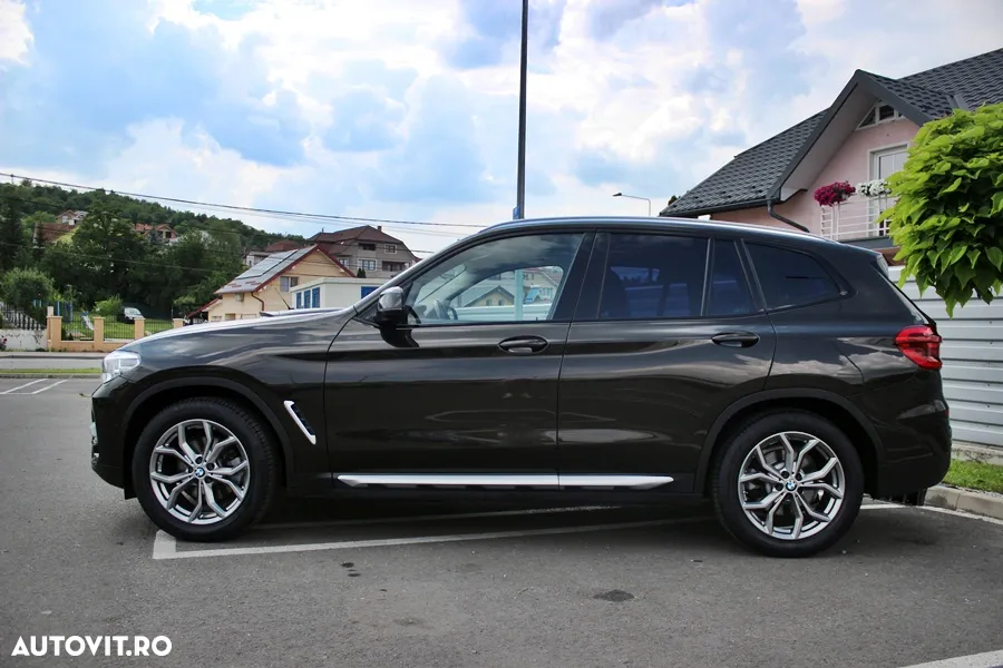 BMW X3 xDrive20d AT Luxury Line - 9