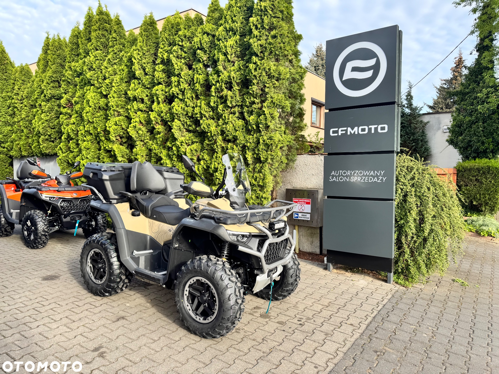 CFMoto CForce - 9