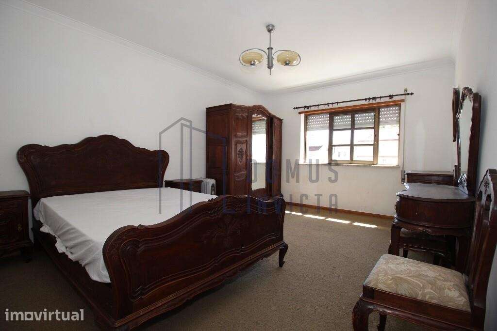 Apartamento T3 em plena Av Cidade de Zamora com vista do Castelo de Br - Grande imagem: 2/28