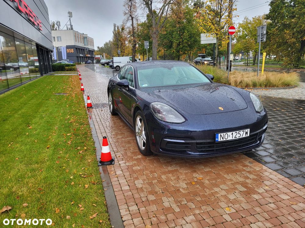Porsche Panamera 4 - 5
