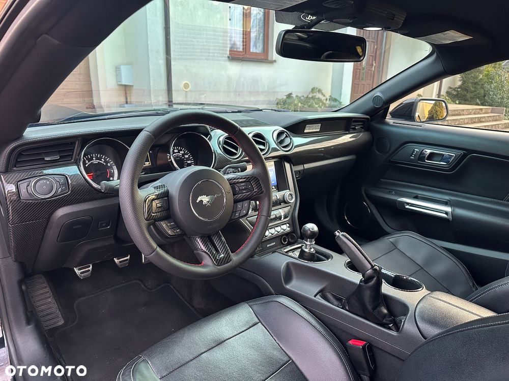 Ford Mustang 5.0 V8 GT - 10