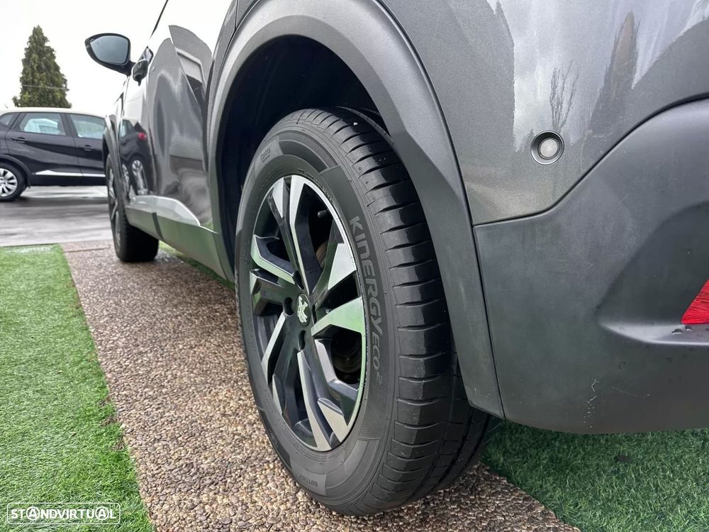 Peugeot 2008 1.2 PureTech GT - 23