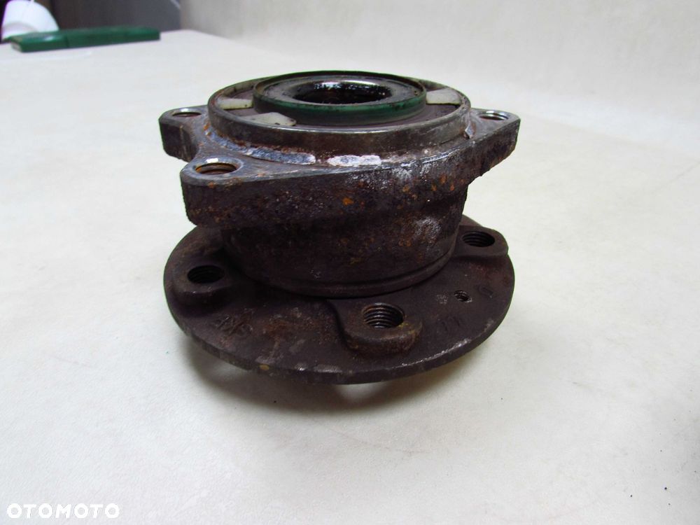 VOLVO S60 V70 XC70 AWD 00- PIASTA LOZYSKO KOLA TYL - 3