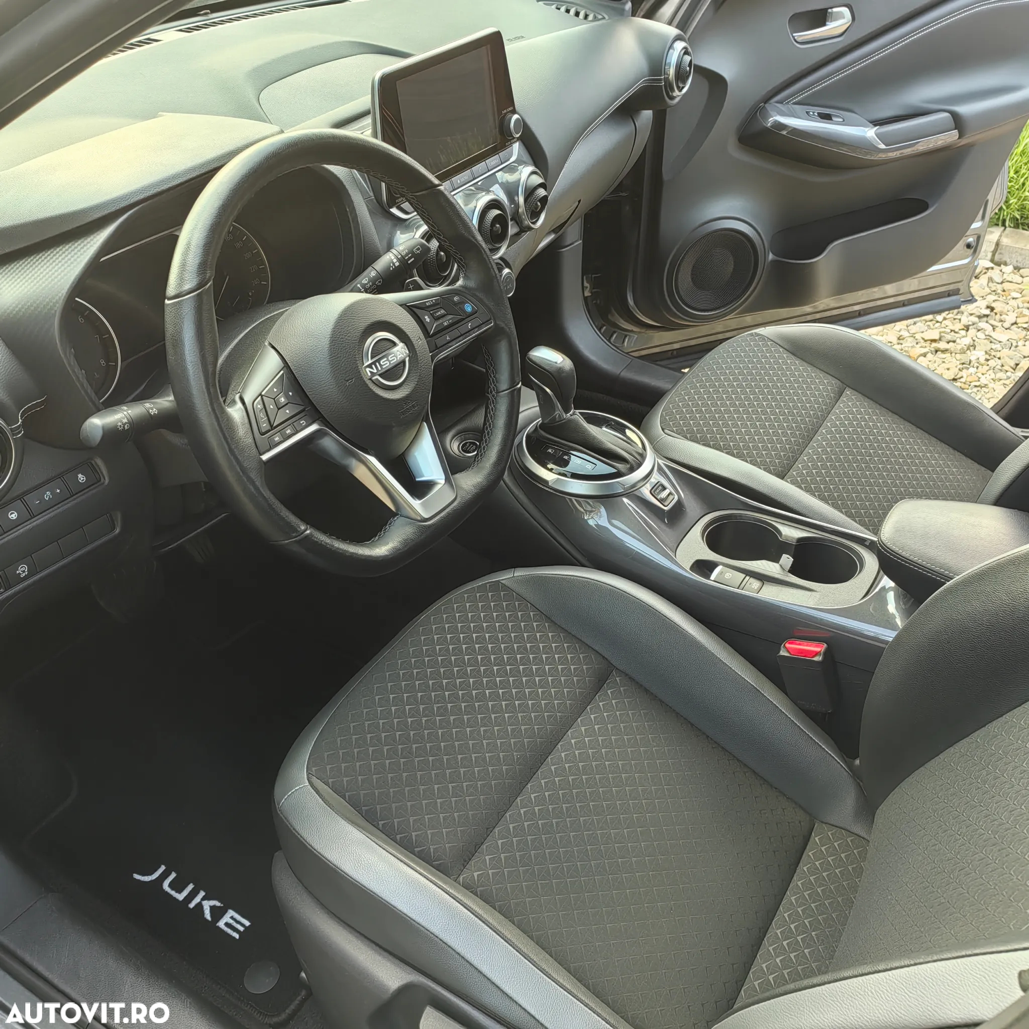Nissan Juke 1.0 DIG-T DCT N-Connecta - 24