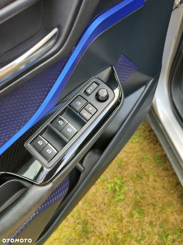 Toyota C-HR - 8