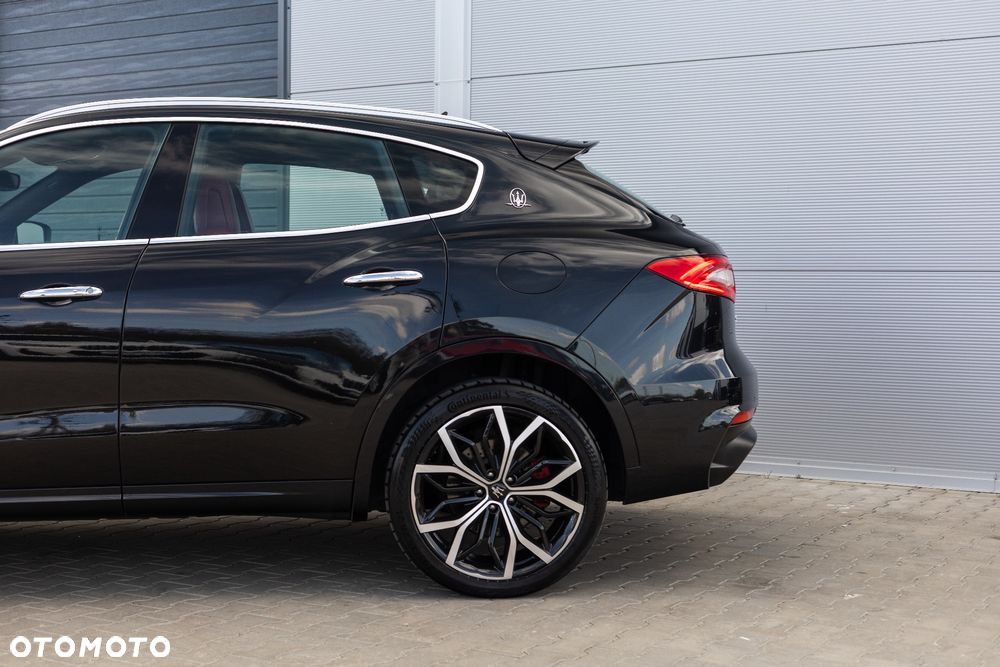 Maserati Levante S Granlusso - 32