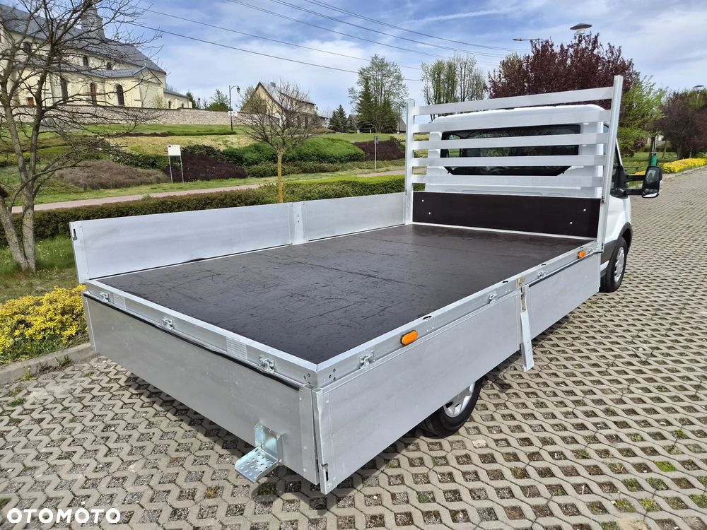 Ford Transit - 17