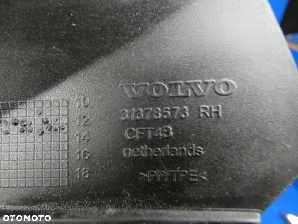 VOLVO V40 II LISTWA SZYBY CZOŁOWEJ PRAWY PRZÓD - 3