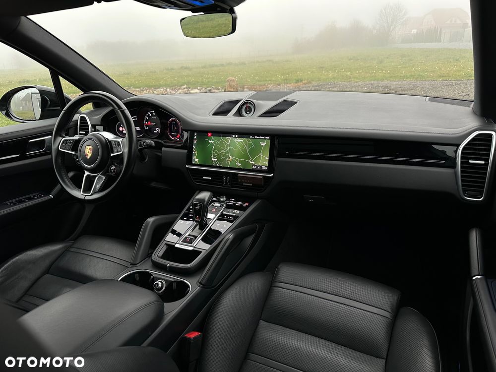 Porsche Cayenne - 18