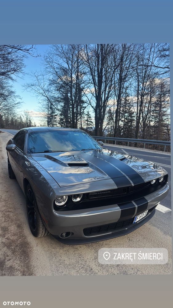 Dodge Challenger - 17
